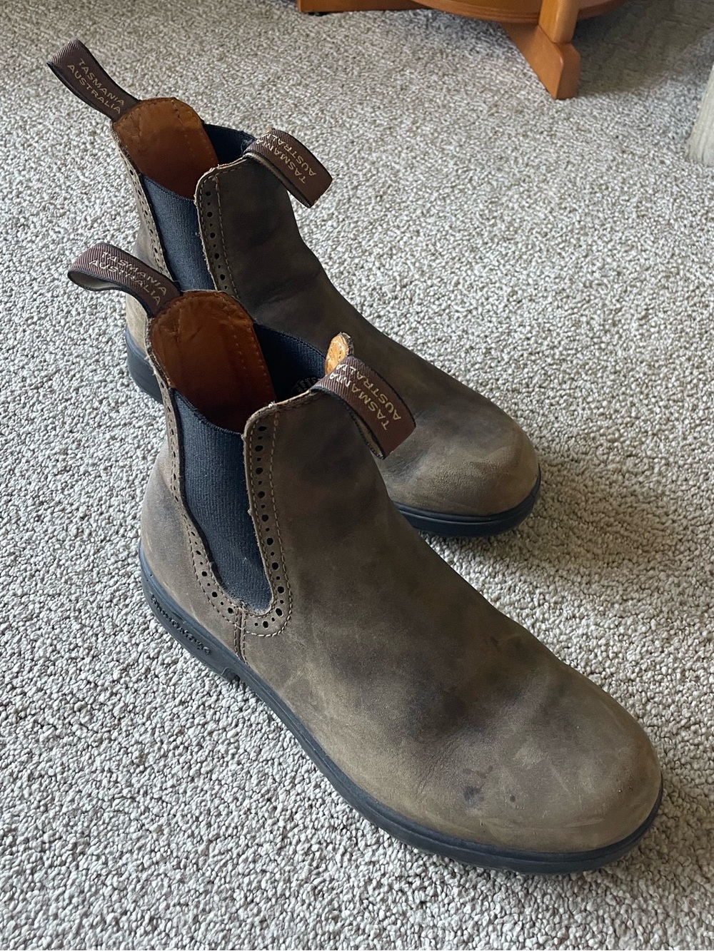 Blundstone Women's Rustic Brown Chelsea Heeled Boots - Picture 3 of 8